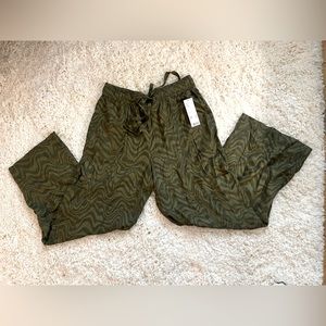 NWT urban outfitters pants Large